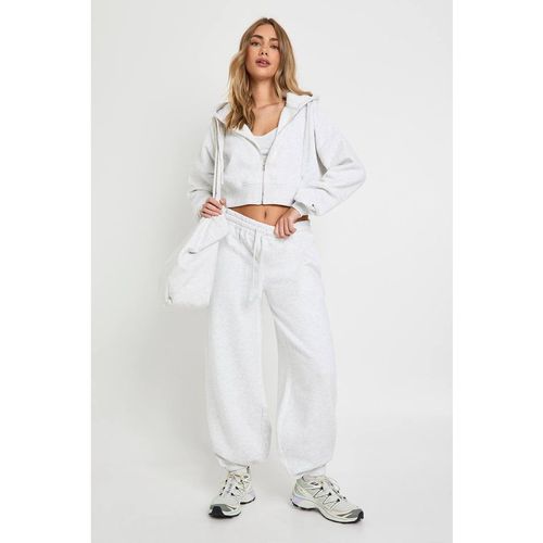 Boohoo Cuffed Jogger And Zip Through Hoodie 3 Piece Tracksuit In Ash Grey
