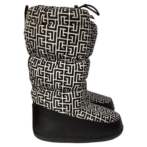 Printed Quilted Snow Boots in Black and White Polyamide