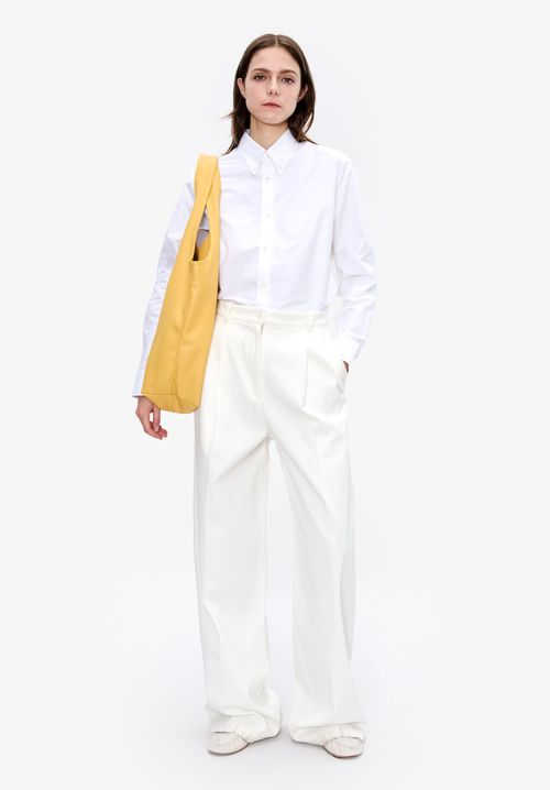A. P.C. Women's Ginny Trousers Size: 34 in White