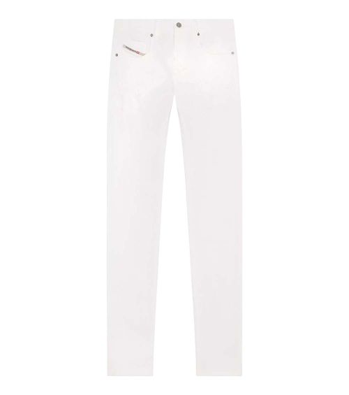 White Slim Solid Jeans
