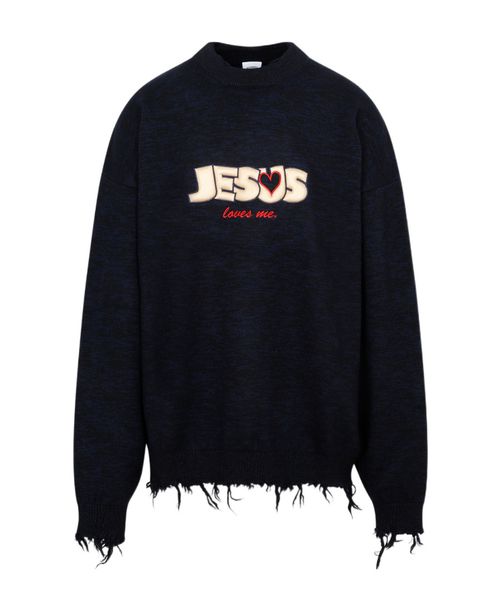 Round-neck and long-sleeved sweater