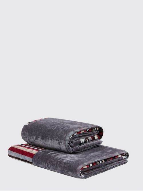 Bath And Beach Towels Lifestyle color Grey