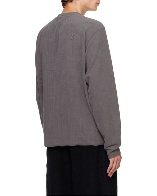 Long-sleeved T-shirt
