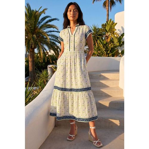 Roman Women's Petite Floral Print Tiered Midi Dress in Ivory