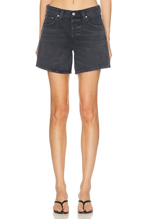 Citizens of Humanity Billie Relaxed Short in Vintage Black - Black. 23 also , 25, 26, 27, 28, 29, 30, 31, 32