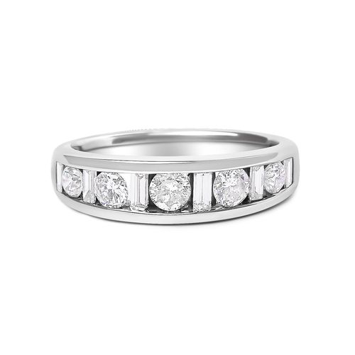 14K White Gold Alternating 1.0 Cttw Round and Baguette Diamond Channel Band Ring