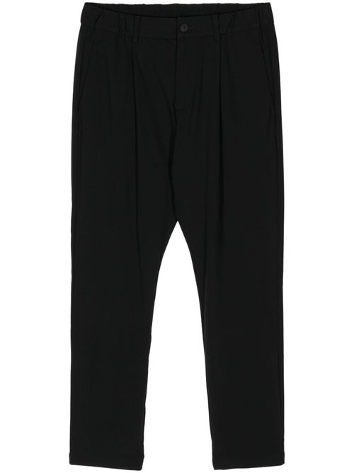 Slim-cut trousers - Black