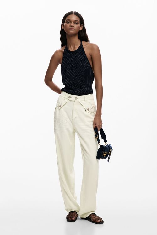 Baggy Pants Button