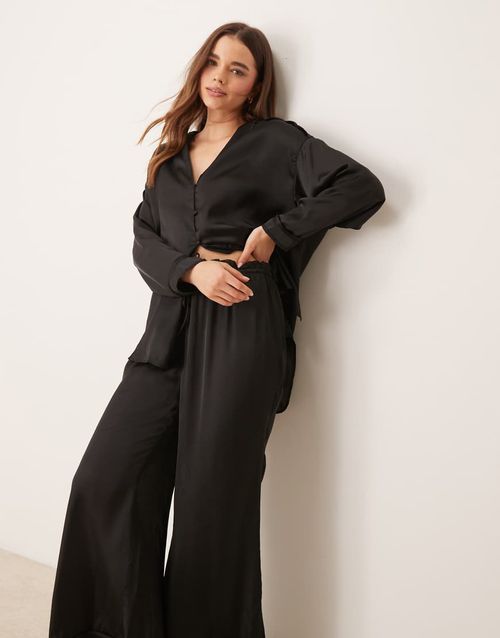 Satin pajama set in slate-Gray