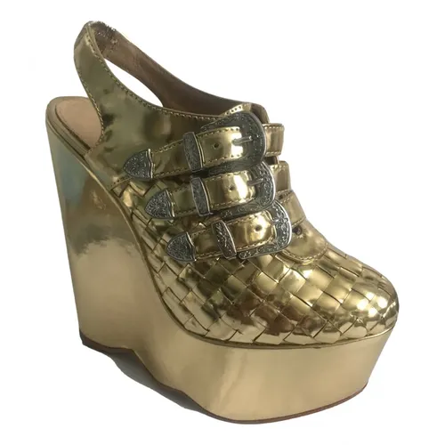 Sandals Patent leather for Female 7 UK