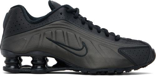 Black Shox R4 Sneakers