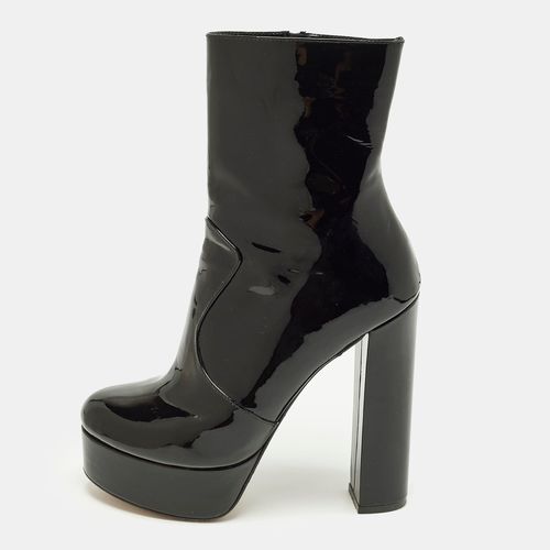 Size 40 Black Patent Leather Ankle Length Boots