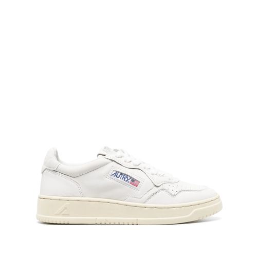 Medalist Low "Goat/White" Sneakers