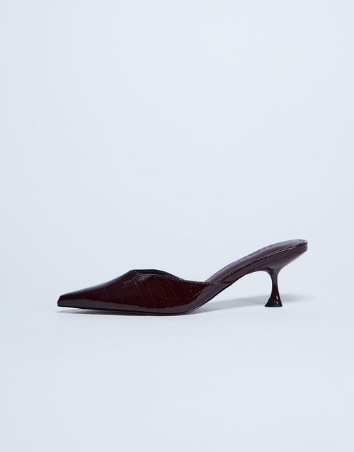 Ivette croc patent close toe mule in burgundy-Red