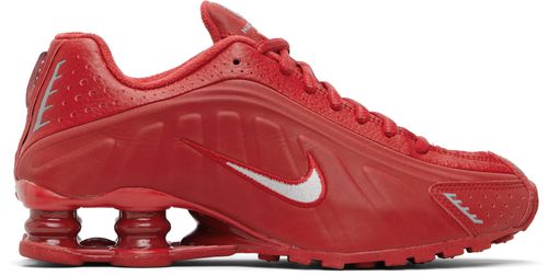 Red Shox R4 Sneakers