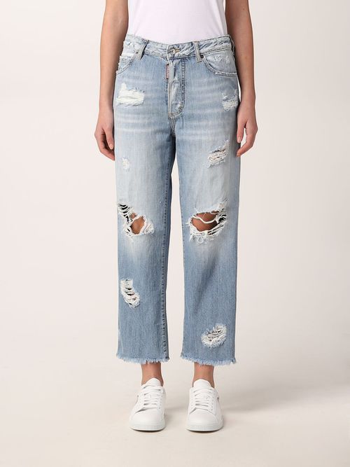Straight leg ripped jeans