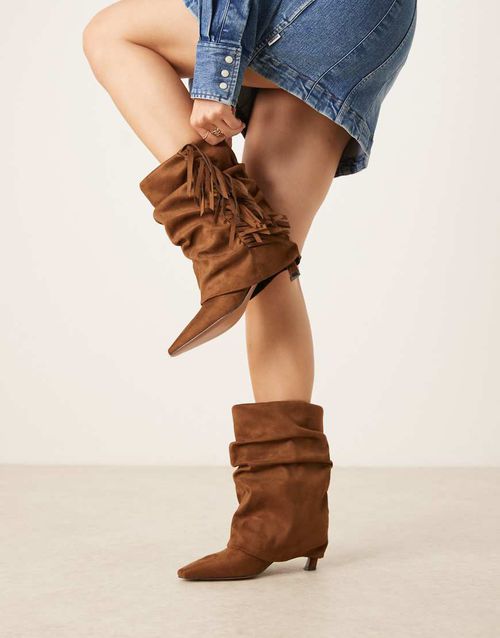 Cordelia slouch pull on fringe boots in tan suedette-Brown