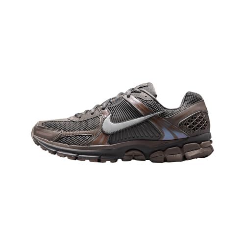 Zoom Vomero 5 in Celestial Gold by Nike