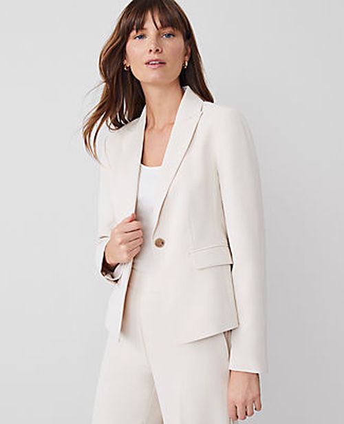 Ann Taylor The Petite Shorter Single Button Blazer in Fluid Crepe