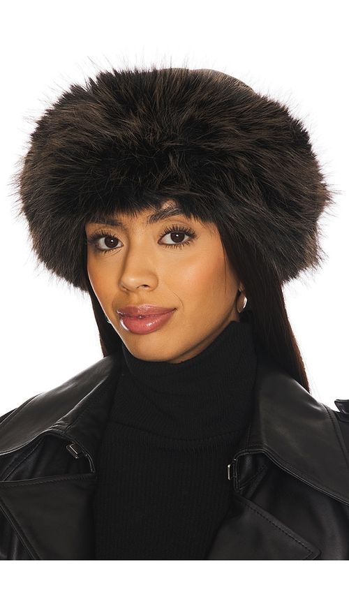 Jocelyn Faux Shearling Roller Hat in Black