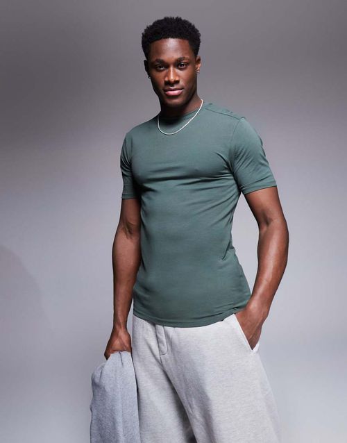 Muscle fit t-shirt in dark khaki-Green