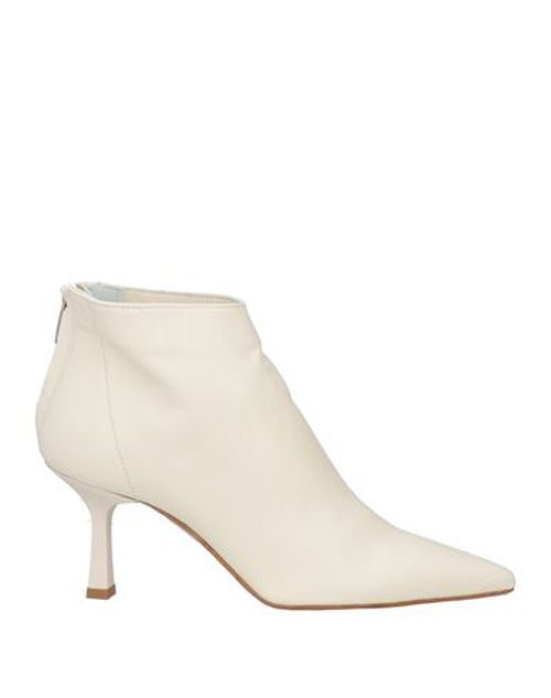 Ovyé Woman Ankle boots Off white Size 9 Leather