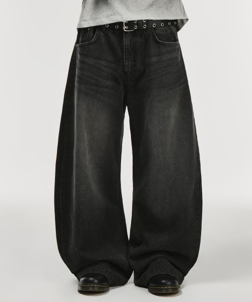 Curved Washed Denim Pants