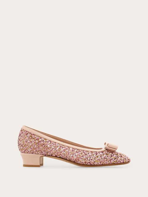 Women Vara bow pump Pink