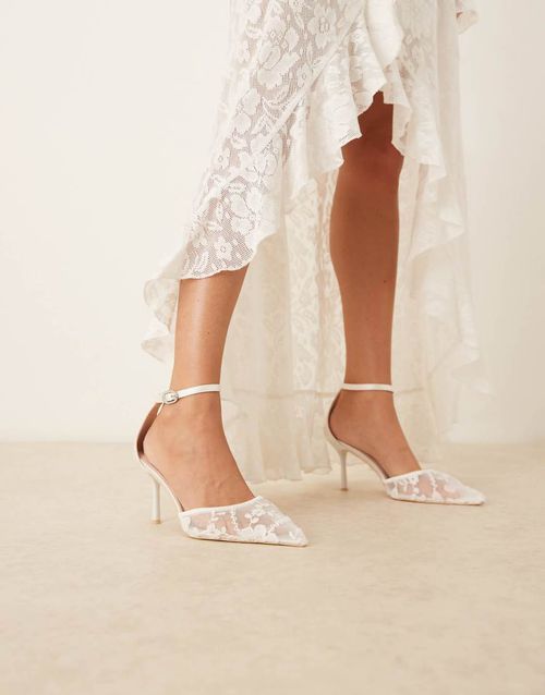 Bridal Vennie kitten heel shoes in ivory lace-White
