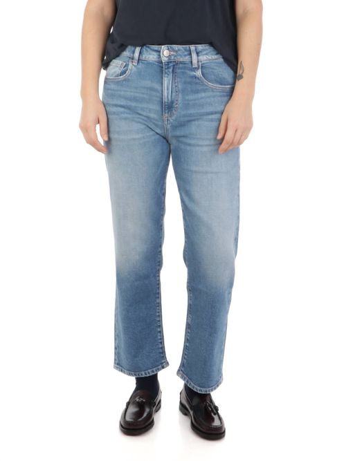 Mimi Straight Leg Jeans In Medium Wash