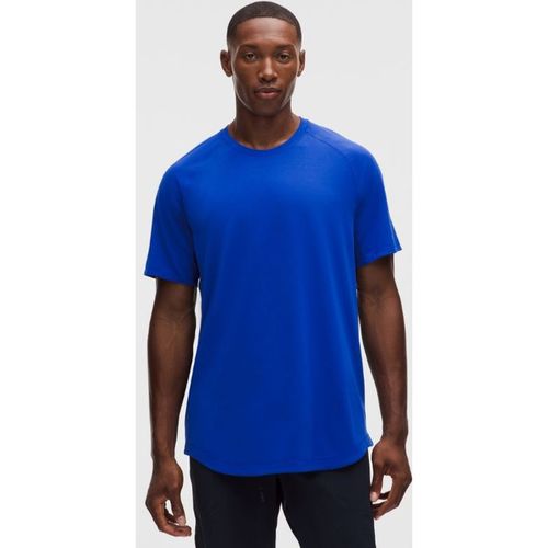 Lululemon – Men's License to Train Short-Sleeve Shirt – Color Blue – Mediu