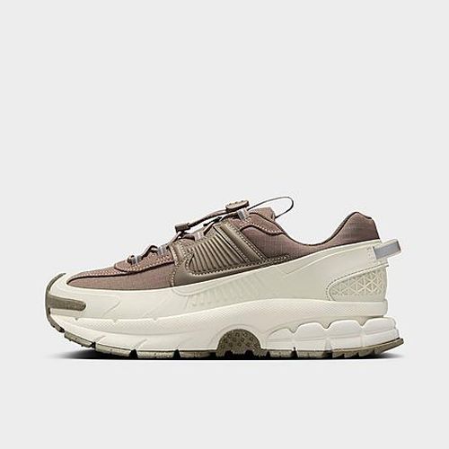 Women's Zoom Vomero Roam Casual Shoes in Brown/Light Bone