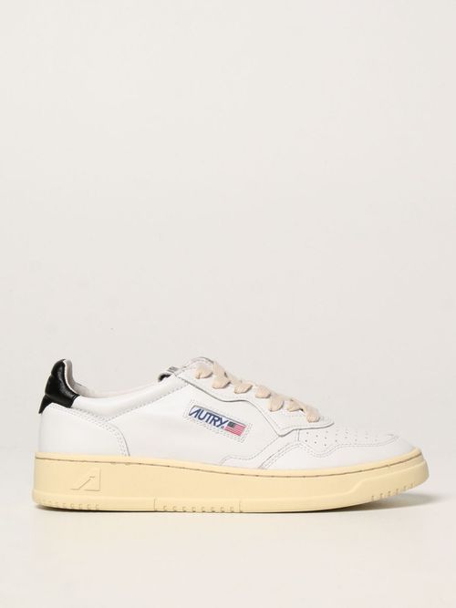 Trainers in smooth leather