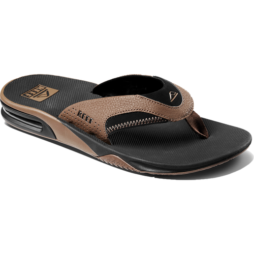 Fanning Flip Flops in Black & Tan
