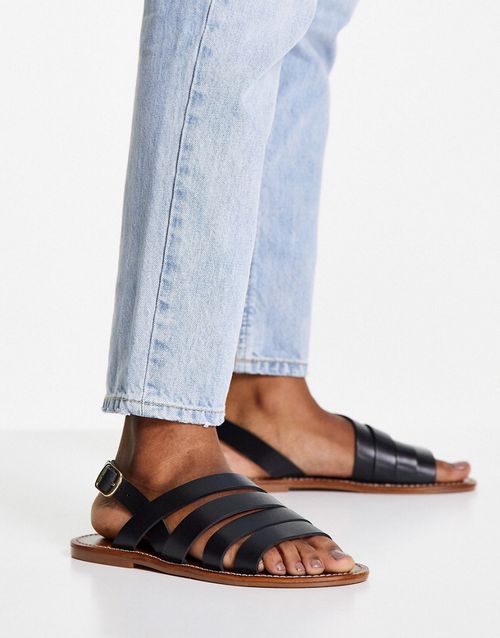 Strappy real leather sandal in black
