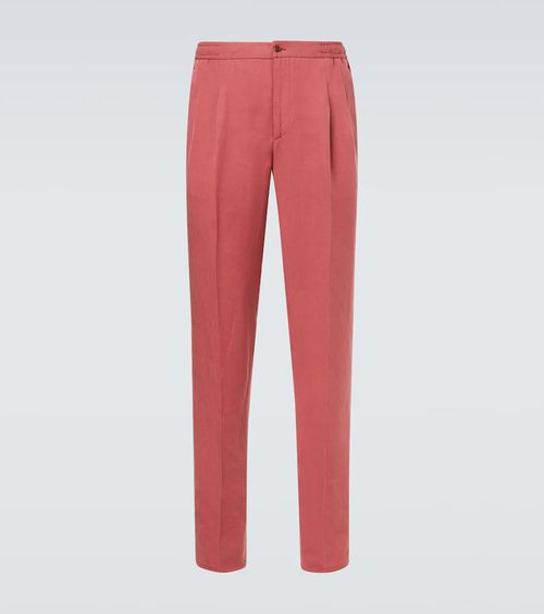 Pleated tapered pants