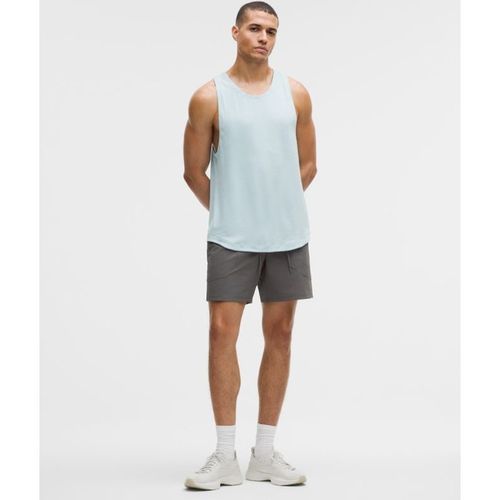 Lululemon – Men's License to Train Linerless Shorts – 7" – Color Grey