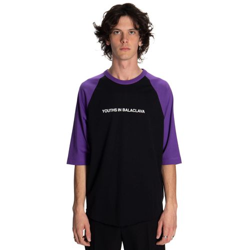 Raglan T-shirt