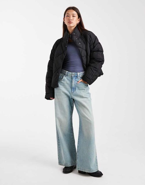 Oversized quilted funnel neck crop puffer jacket in black