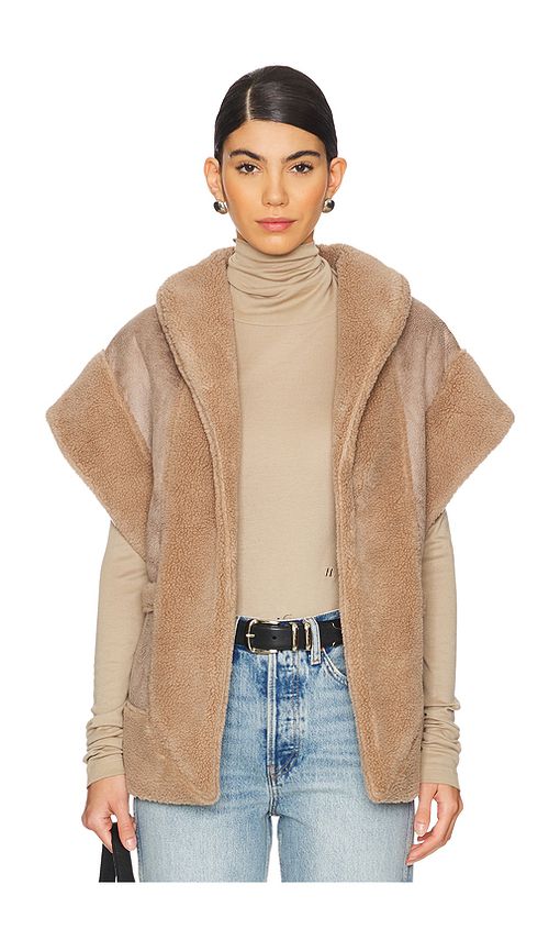 Line & Dot Ace Vest in Tan. - M/L also in