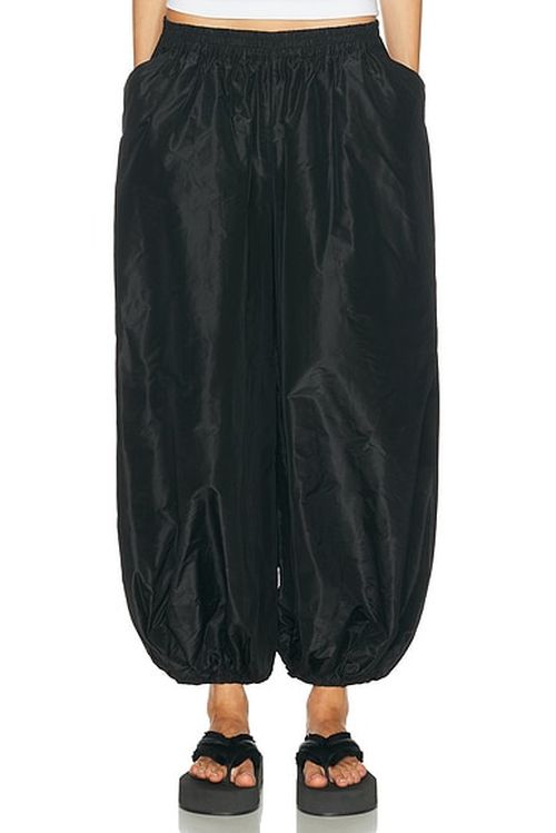 Suzie Kondi Sofia Balloon Pant in Black - Black. L also in