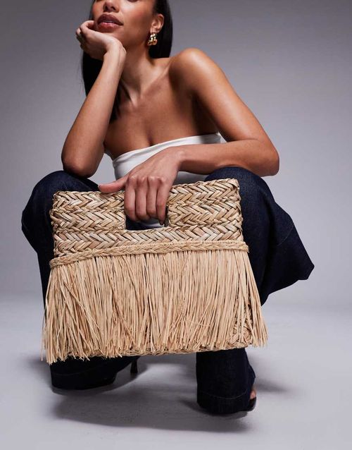 Straw fringed clutch bag in beige-Neutral