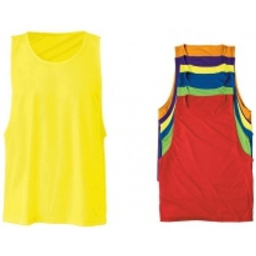 Stretchable vestment