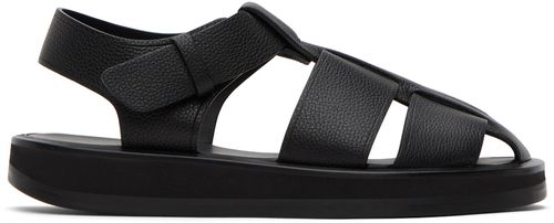 Black fisherman sandals