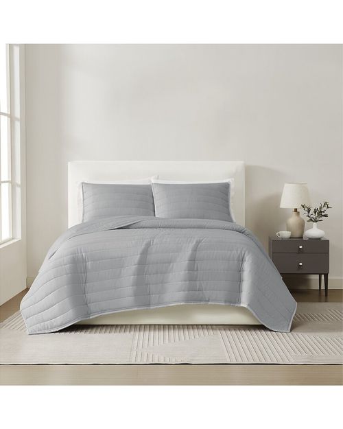 NY¨ Cotton Sateen Quilt Set