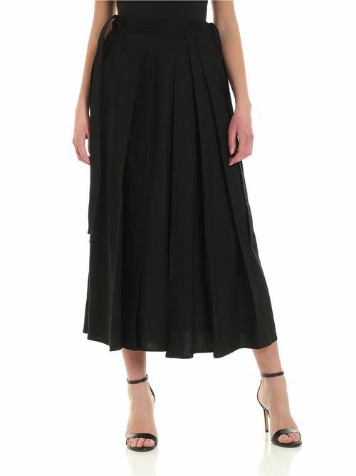 Hakana black pants with pleats