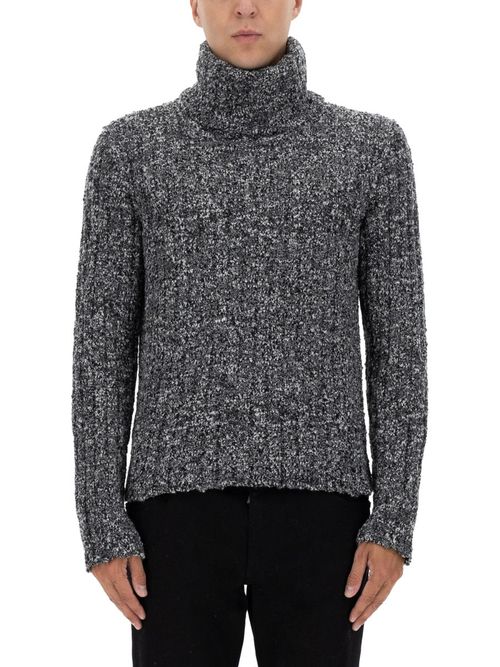 Turtleneck Pullover