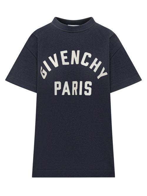 Fashion-Forward Graphic T-Shirt