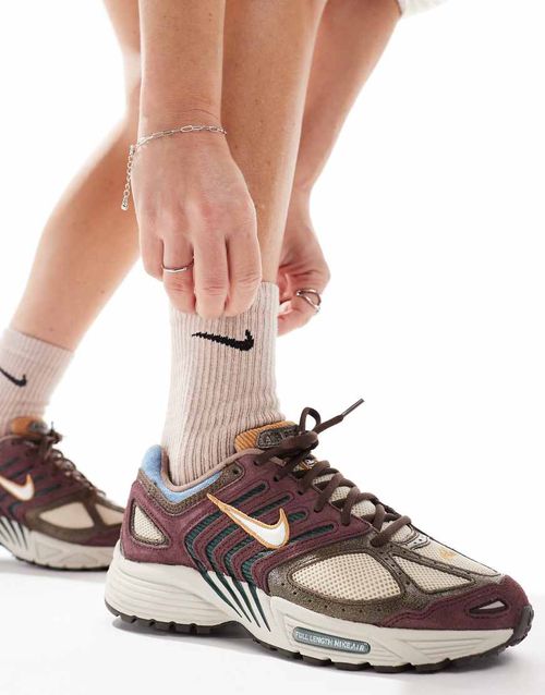 Air Pegasus 2005 sneakers in beige and brown-Neutral
