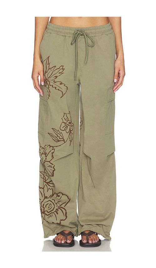 Juliet Johnstone Cotton Parachute Pant in Olive. - S also in XS